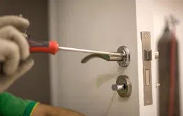 Locksmith Master Shop Boston, MA 617-466-3728 - 5-Locks-Repair